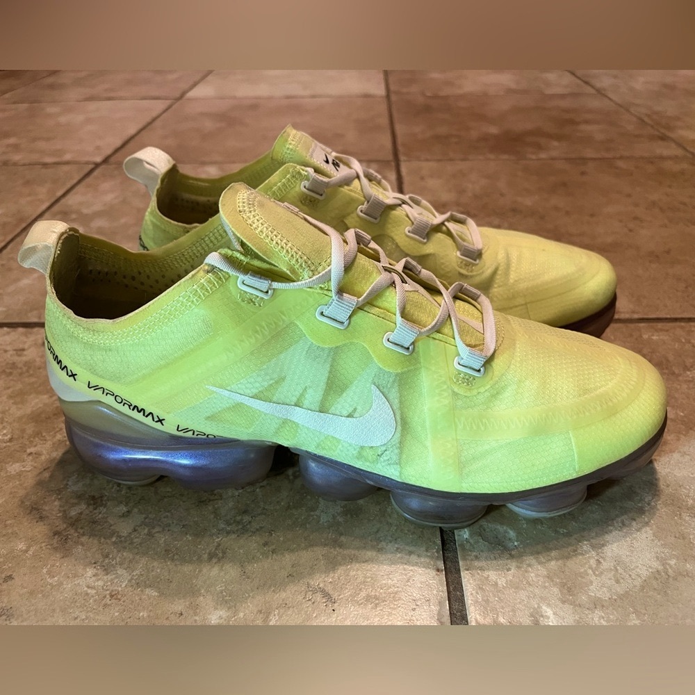 Like New Nike Air Vapormax Women's Siz10 Running Green Ci1246-302 Womens Lace Up